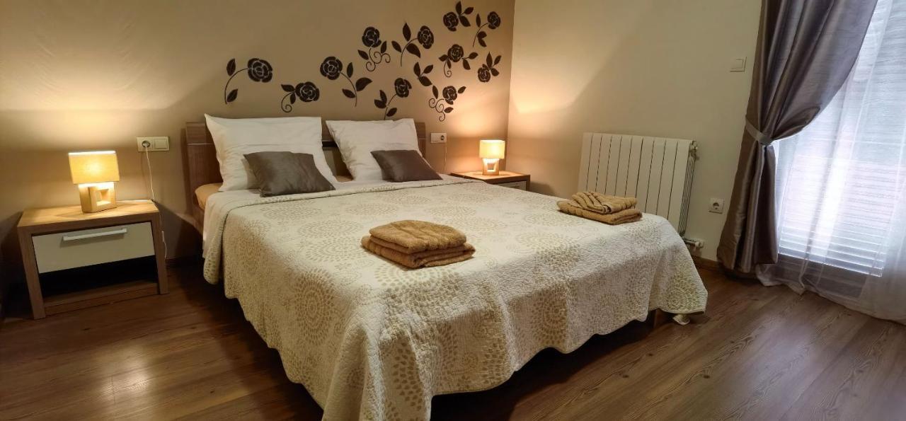 Apartments Fantazija Ровинь Экстерьер фото