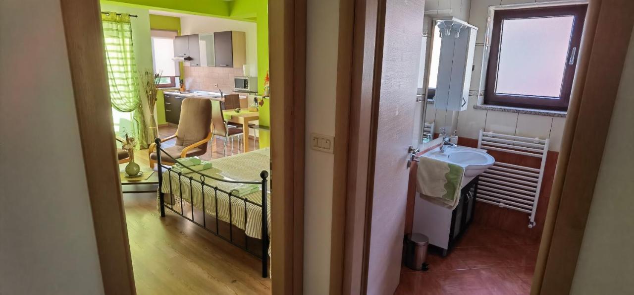 Apartments Fantazija Ровинь Экстерьер фото