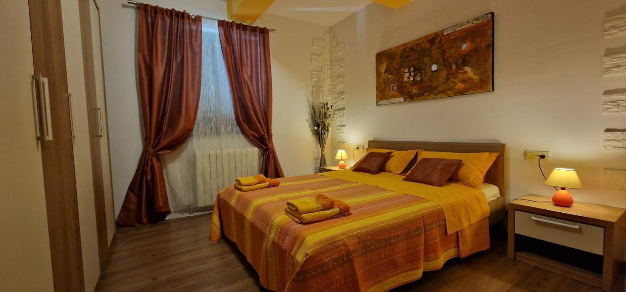 Apartments Fantazija Ровинь Экстерьер фото