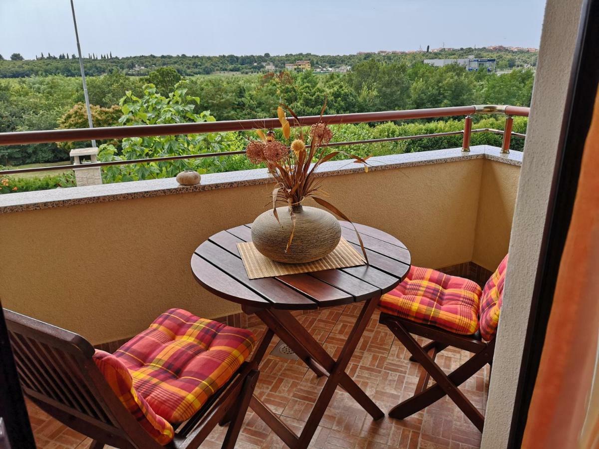 Apartments Fantazija Ровинь Экстерьер фото